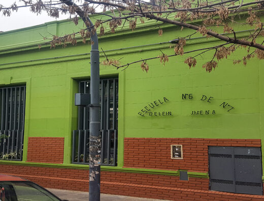 Escuela Nº 6 DE 7 Delfín Jijena - Imagen 1