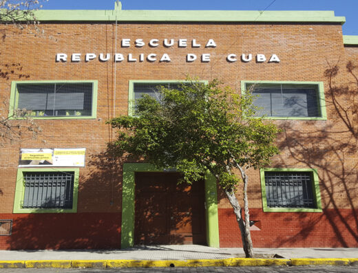 Escuela Nº 1 DE 9 República de Cuba - Imagen 1