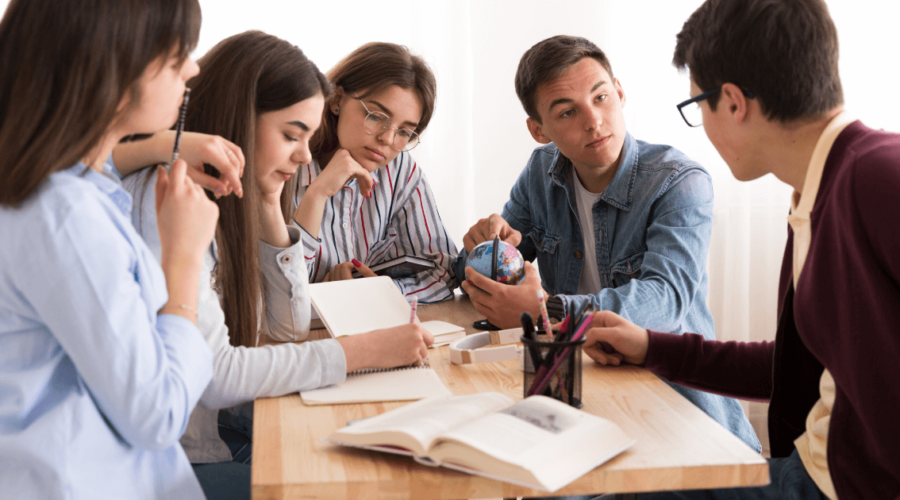 23. Impacto del entorno escolar en la vida familiar: Cómo manejar los cambios